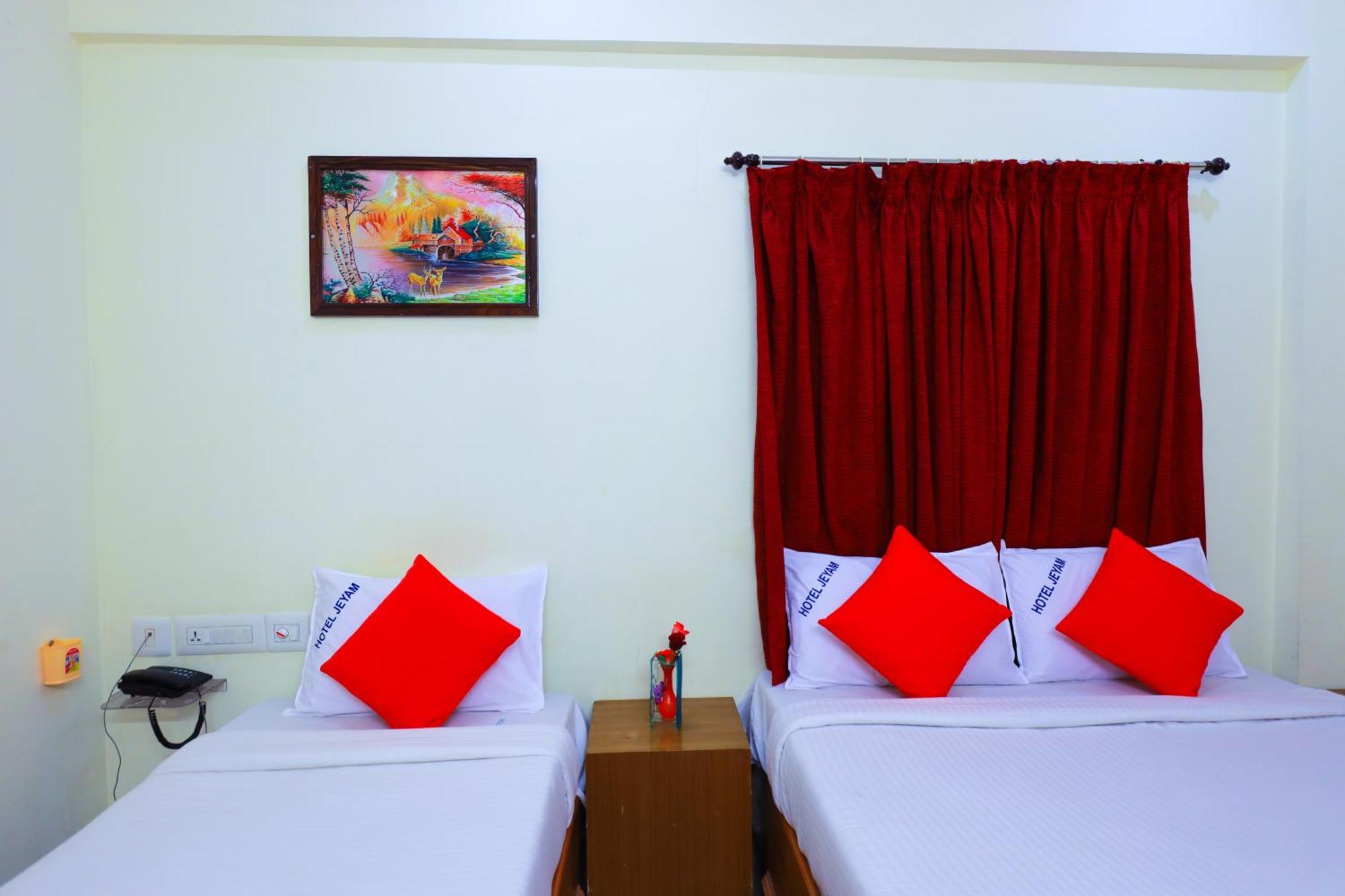Hotel Jeyam Kanyakumari Exterior photo
